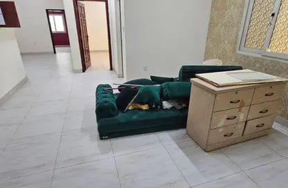 Apartment - 2 Bedrooms - 2 Bathrooms for rent in Jurdab - Central Governorate