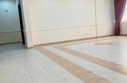 Apartment - 2 Bedrooms - 2 Bathrooms for rent in Mahooz - Manama - Capital Governorate