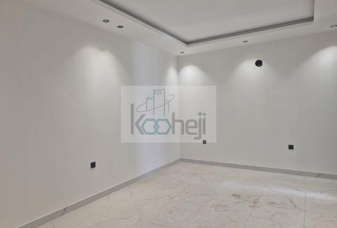 56702395 - Property Image 3