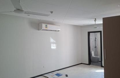 Apartment - Studio - 1 Bathroom for rent in Riffa - Southern Governorate