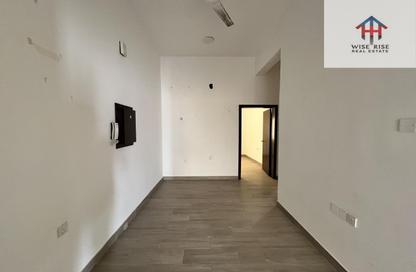 Apartment - 3 Bedrooms - 2 Bathrooms for rent in Salihiya - Manama - Capital Governorate Apartment - 3 Bedrooms - 2 Bathrooms for rent in Salihiya - Manama - Capital Governorate