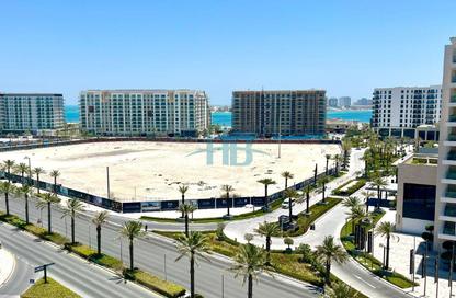 Apartment - 3 - 4 for rent in Marassi Al Bahrain - Diyar Al Muharraq - Muharraq Governorate