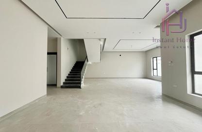 Villa - 4 Bedrooms - 5 Bathrooms for sale in Hamala - Northern Governorate