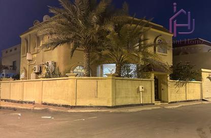 فيلا - 5 غرف نوم - 6 حمامات للبيع في الرفاع - المحافظة الجنوبية