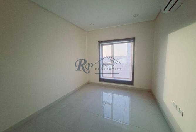 2OgrSrbJztY - Property Image 3