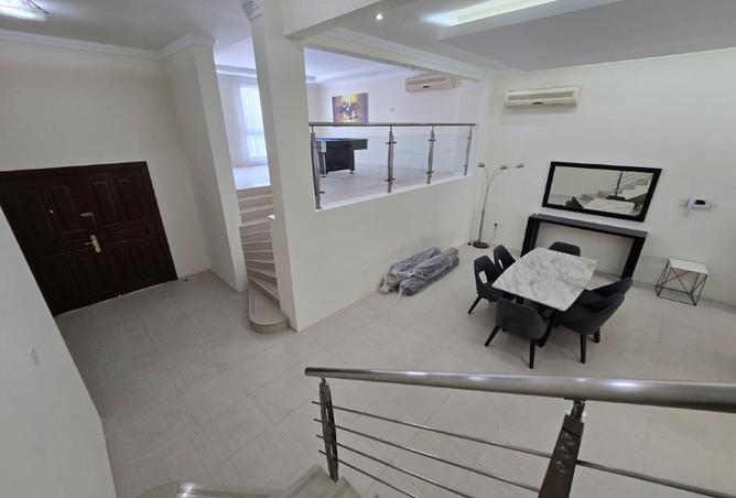 998621 - Property Image 2