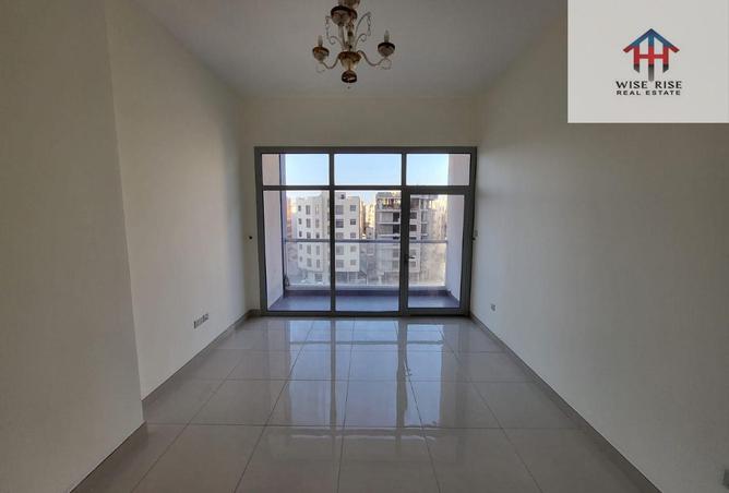 989171 - Property Image 3