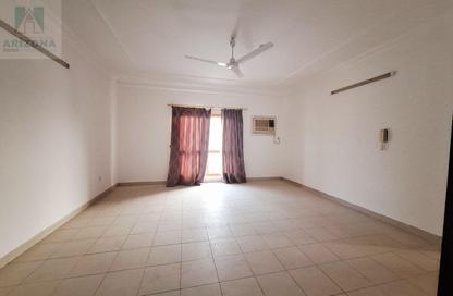 Apartment - 2 - 2 for rent in Al Juffair - Capital Governorate