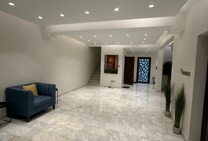 1000254 - Property Main Image