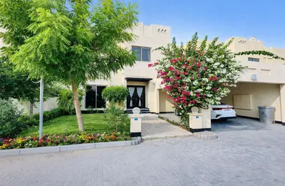 فيلا - 4 غرف نوم - 5 حمامات للايجار في الجنبية - المحافظة الشمالية