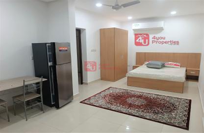 Apartment - Studio - 1 for rent in Segaya - Manama - Capital Governorate