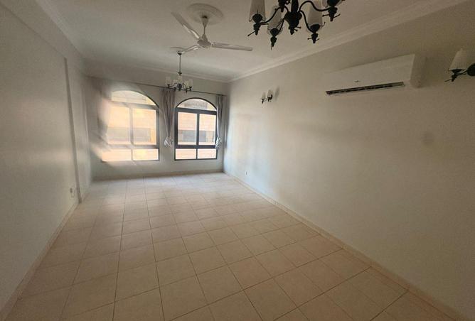 992279 - Property Image 3