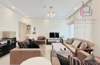 Apartment - 2 Bedrooms - 2 Bathrooms for rent in Al Juffair - Capital Governorate Apartment - 2 Bedrooms - 2 Bathrooms for rent in Al Juffair - Capital Governorate