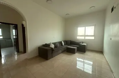 شقة - 2 غرف نوم - 2 حمامات للايجار في عالي - المحافظة الوسطى