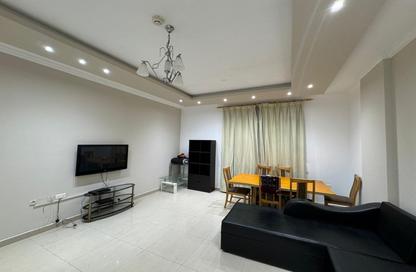 Apartment - 2 Bedrooms - 2 Bathrooms for rent in Al Juffair - Capital Governorate
