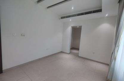 Apartment - 2 Bedrooms - 2 Bathrooms for rent in Al Burhama - Manama - Capital Governorate