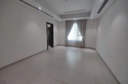 Apartment - 2 Bedrooms - 2 Bathrooms for rent in Al Burhama - Manama - Capital Governorate