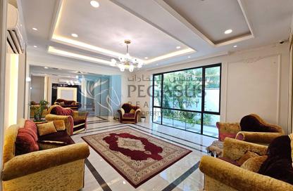 Villa - 3 - 4 for rent in Janabiya - Northern Governorate
