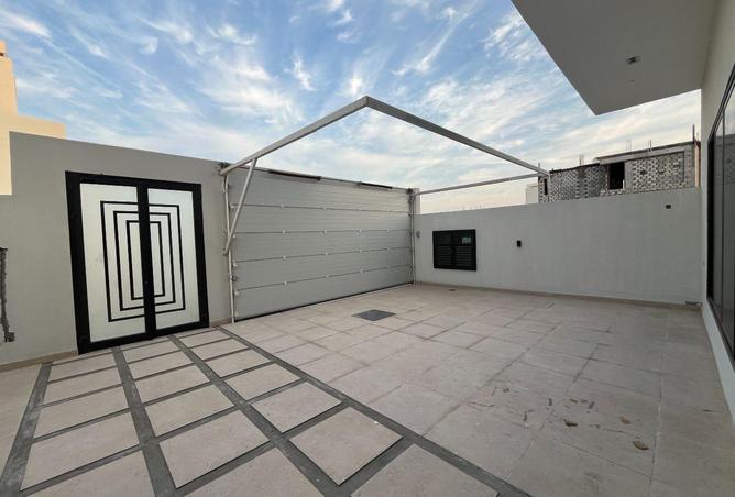 53033267 - Property Image 2