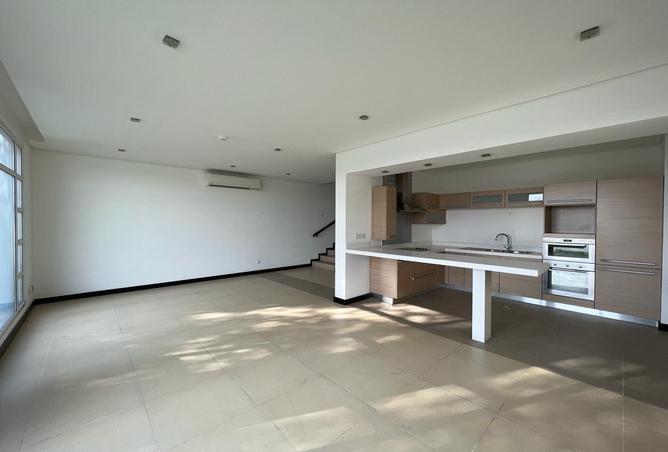 976016 - Property Main Image