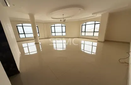 شقة - 3 غرف نوم - 4 حمامات للايجار في توبلي - المحافظة الوسطى