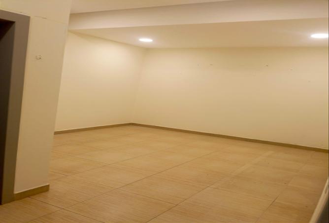 996205 - Property Image 3