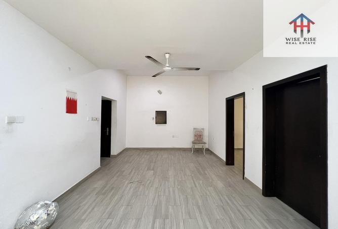 56300608 - Property Image 2