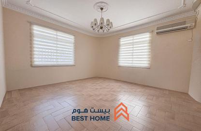 Villa - 5 Bedrooms - 6 Bathrooms for sale in A'Ali - Central Governorate