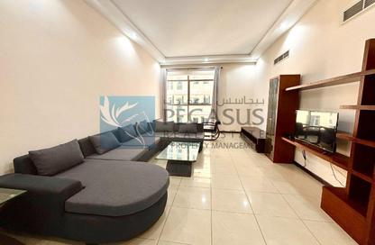Apartment - 2 Bedrooms - 3 Bathrooms for rent in Busaiteen - Muharraq Governorate Apartment - 2 Bedrooms - 3 Bathrooms for rent in Busaiteen - Muharraq Governorate