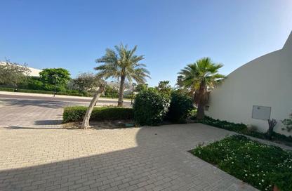 Villa - 4 Bedrooms - 6 Bathrooms for sale in Durrat Marina - Durrat Al Bahrain - Southern Governorate
