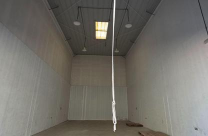 Warehouse - Studio for rent in Hidd - Muharraq Governorate