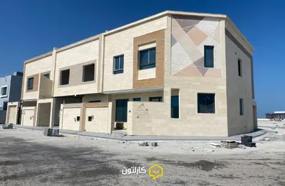 Villa - 5 Bedrooms - 6 Bathrooms for sale in Busaiteen - Muharraq Governorate