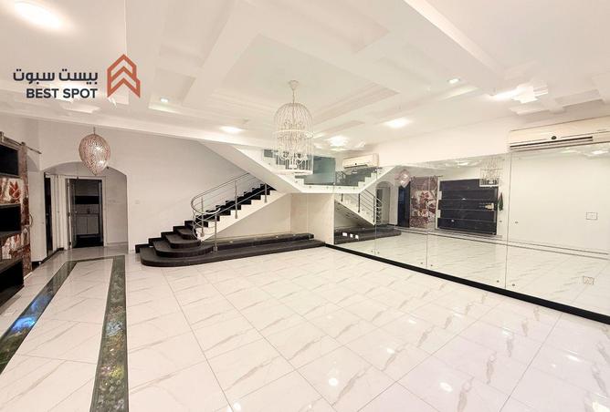 982340 - Property Image 3