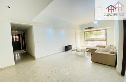 Apartment - 2 Bedrooms - 2 Bathrooms for rent in Adliya - Manama - Capital Governorate