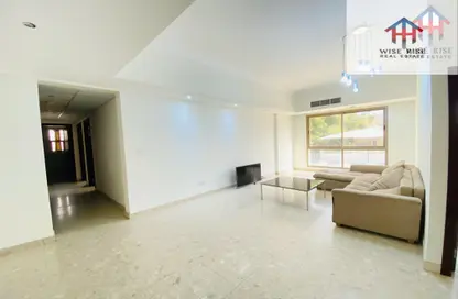 Apartment - 2 Bedrooms - 2 Bathrooms for rent in Adliya - Manama - Capital Governorate