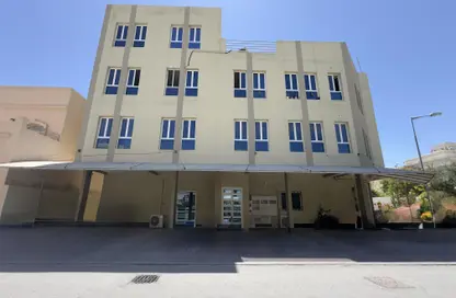 Apartment - 3 Bedrooms - 2 Bathrooms for rent in Tubli - Central Governorate