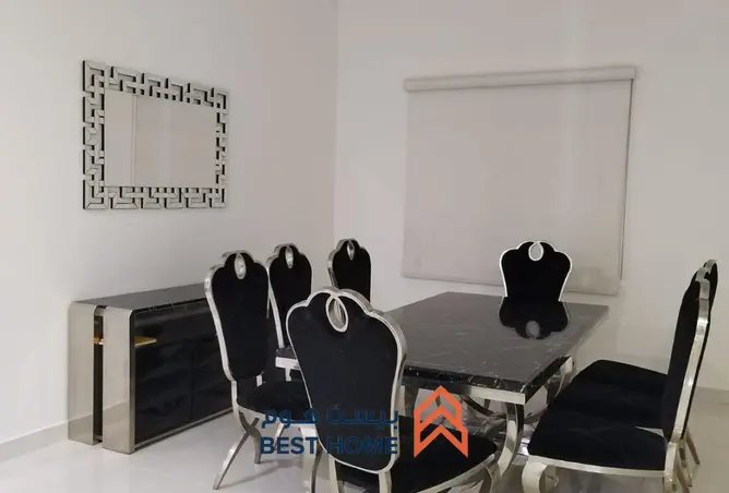 999440 - Property Image 2