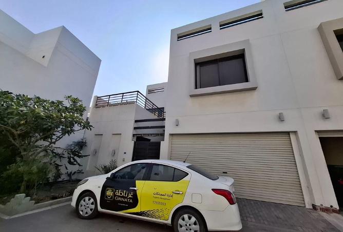 990477 - Property Main Image