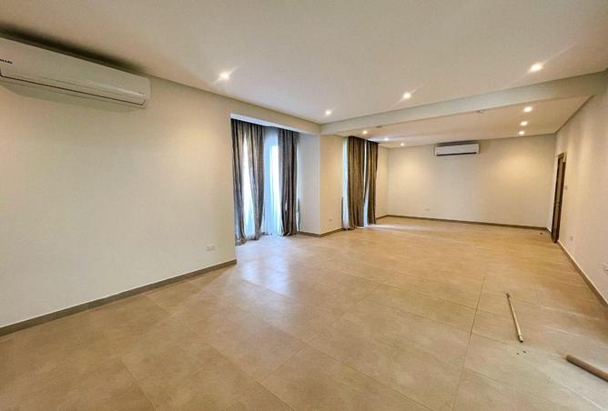 993931 - Property Image 2