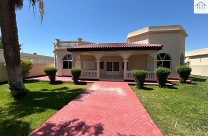 Villa - 4 Bedrooms - 4 Bathrooms for rent in Janabiya - Northern Governorate Villa - 4 Bedrooms - 4 Bathrooms for rent in Janabiya - Northern Governorate