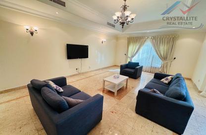 Villa - 3 - 5 for rent in Al Burhama - Manama - Capital Governorate