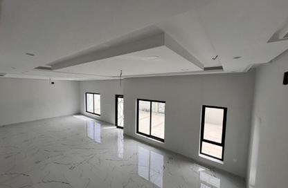 Villa - 4 Bedrooms - 5 Bathrooms for sale in Hidd - Muharraq Governorate