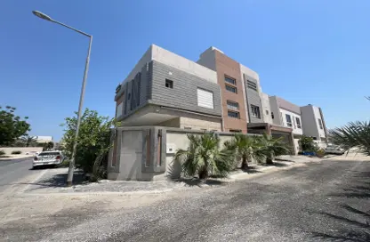 فيلا - 4 غرف نوم - 7 حمامات للبيع في سار - المحافظة الشمالية