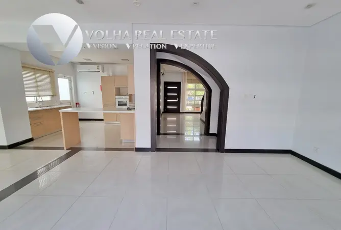 54744239 - Property Image 2