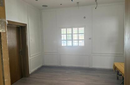 Apartment - 3 Bedrooms - 2 Bathrooms for rent in Jid Ali - Central Governorate