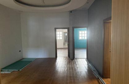 Apartment - 3 Bedrooms - 2 Bathrooms for rent in Jid Ali - Central Governorate Apartment - 3 Bedrooms - 2 Bathrooms for rent in Jid Ali - Central Governorate