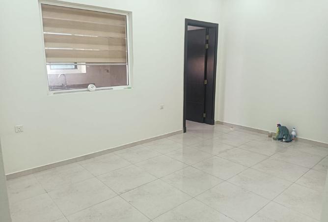 988676 - Property Image 2