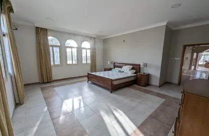 Villa - 4 Bedrooms - 4 Bathrooms for rent in Saar - Northern Governorate