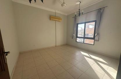 Apartment - 2 Bedrooms - 2 Bathrooms for rent in Al Burhama - Manama - Capital Governorate