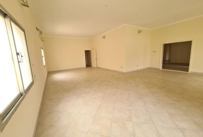 56038086 - Property Image 3